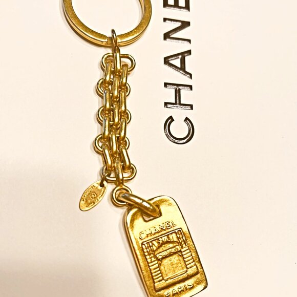 Chanel Key Chain - Picture 1 of 6